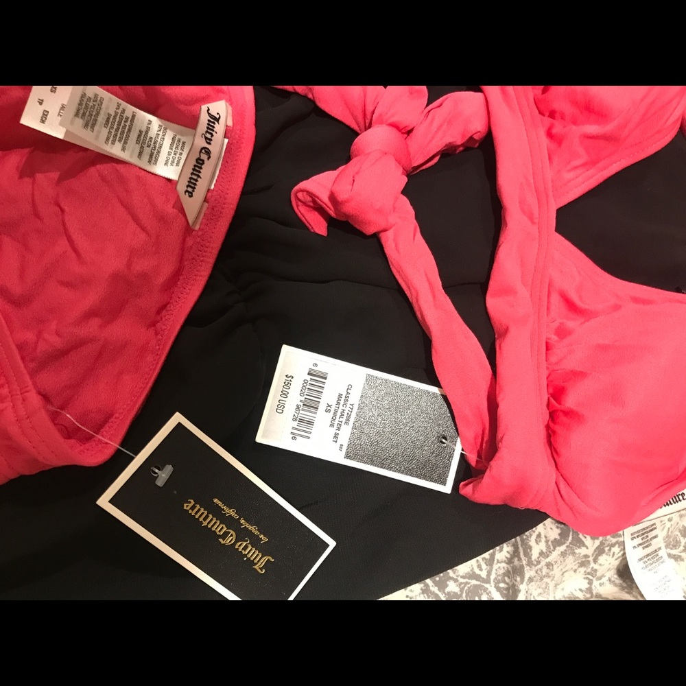 New with tag juicy couture swimming bikini set.